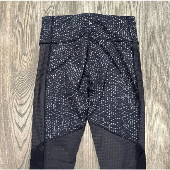 Lululemon Var-City Crop Leggings Mid-Rise Samba Snake Battleship Black Size 6 - Picture 3 of 7